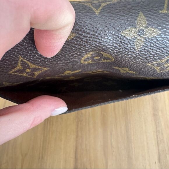 ✅AUTHENTIC✅LOUIS VUITTON SAINT CLOUD MM - Picture 10 of 17